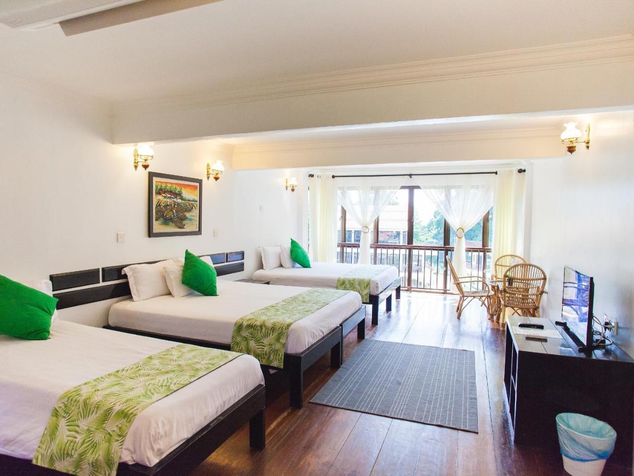 Anjungan Beach Resort Kampung Teluk Nipah Ngoại thất bức ảnh