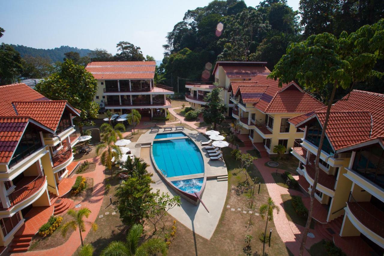 Anjungan Beach Resort Kampung Teluk Nipah Ngoại thất bức ảnh