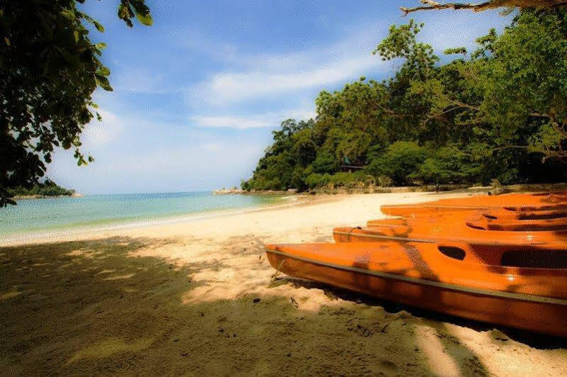 Anjungan Beach Resort Kampung Teluk Nipah Ngoại thất bức ảnh